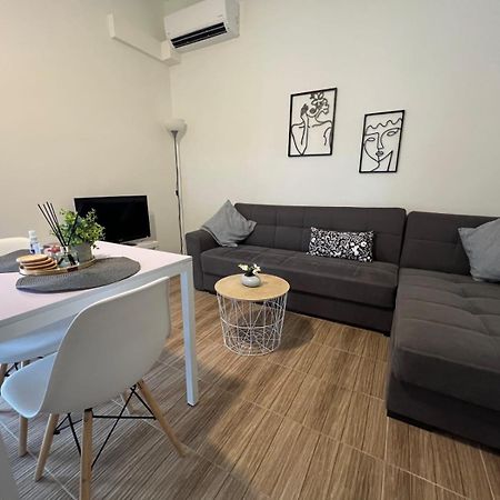 Gk Deluxe Apartment 1 アレクサンドルポリス エクステリア 写真